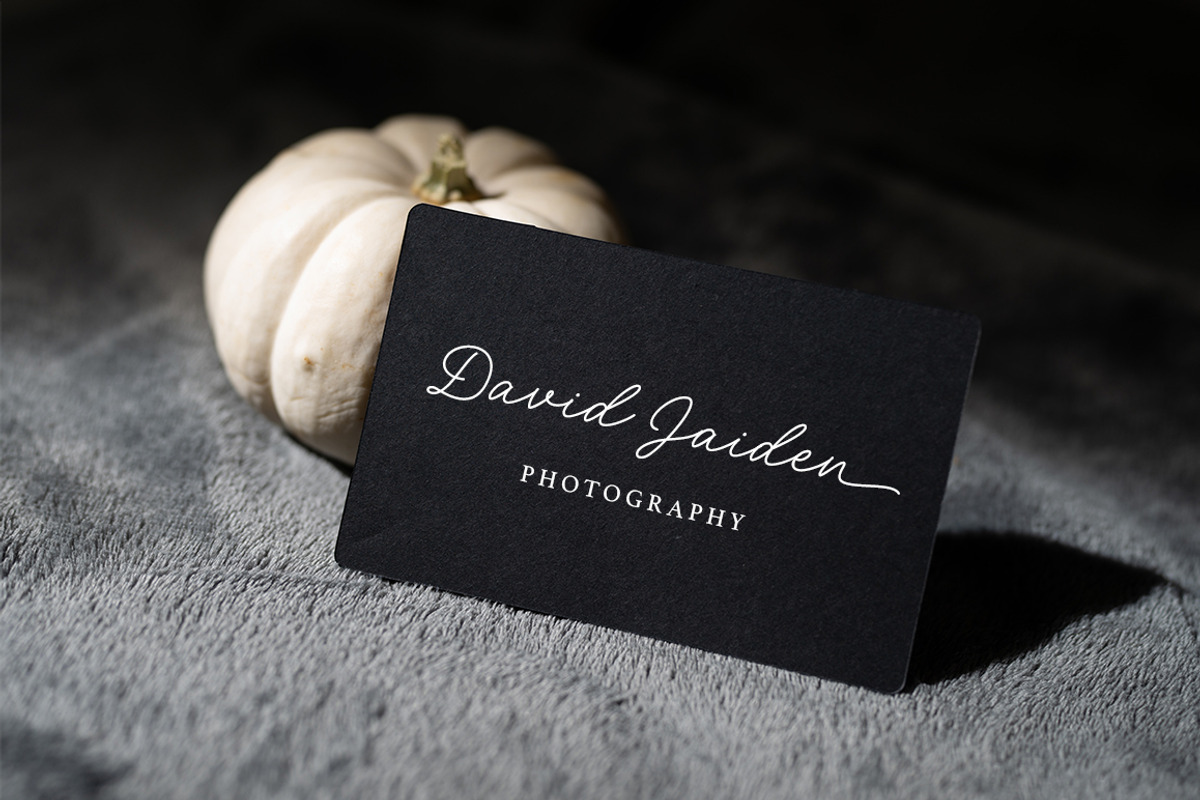 Heavenlight // Monoline-Signature, a Handwritten Font by Fargun Studio (Photo 4 of 15)