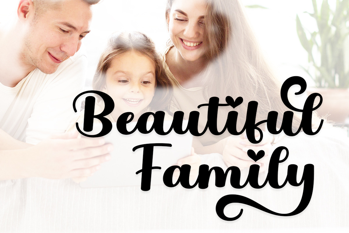 Girly, a Script Font by Rotterlab Studio (Photo 5 of 6)