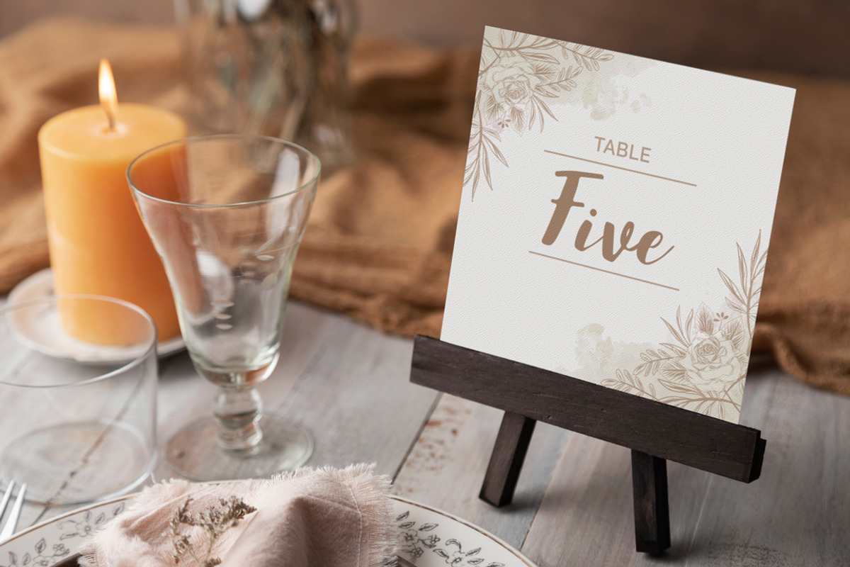 Cotasia swashes Wedding font preview 3