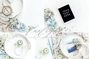 Bundled Modern White Stock Photos, a Business Photo by Lux Light (Thumbnail 5 of 10)
