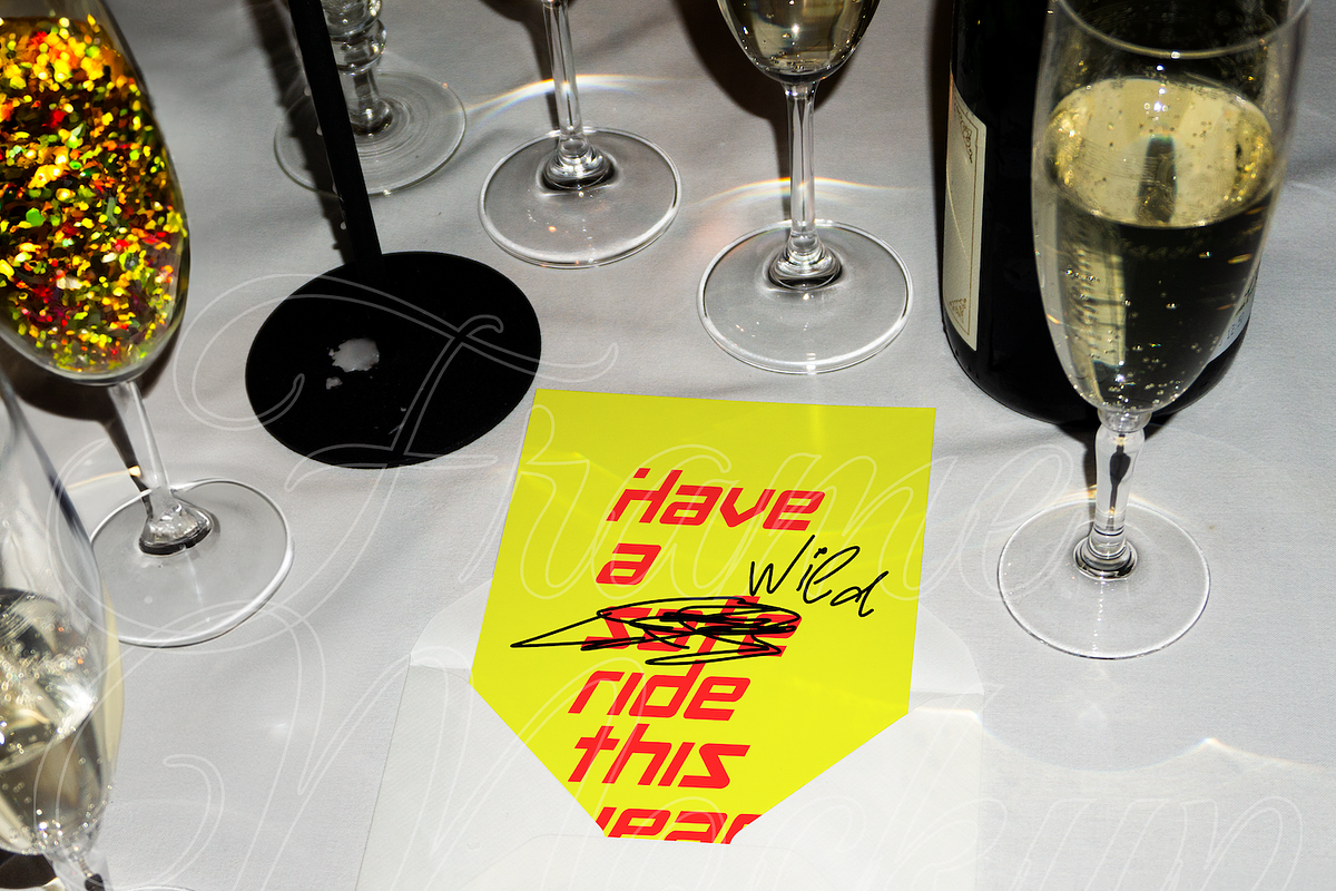 Mockups Postcards, Menu, Invitations, a Mockup by SigaSigaMockup (Photo 7 of 8)
