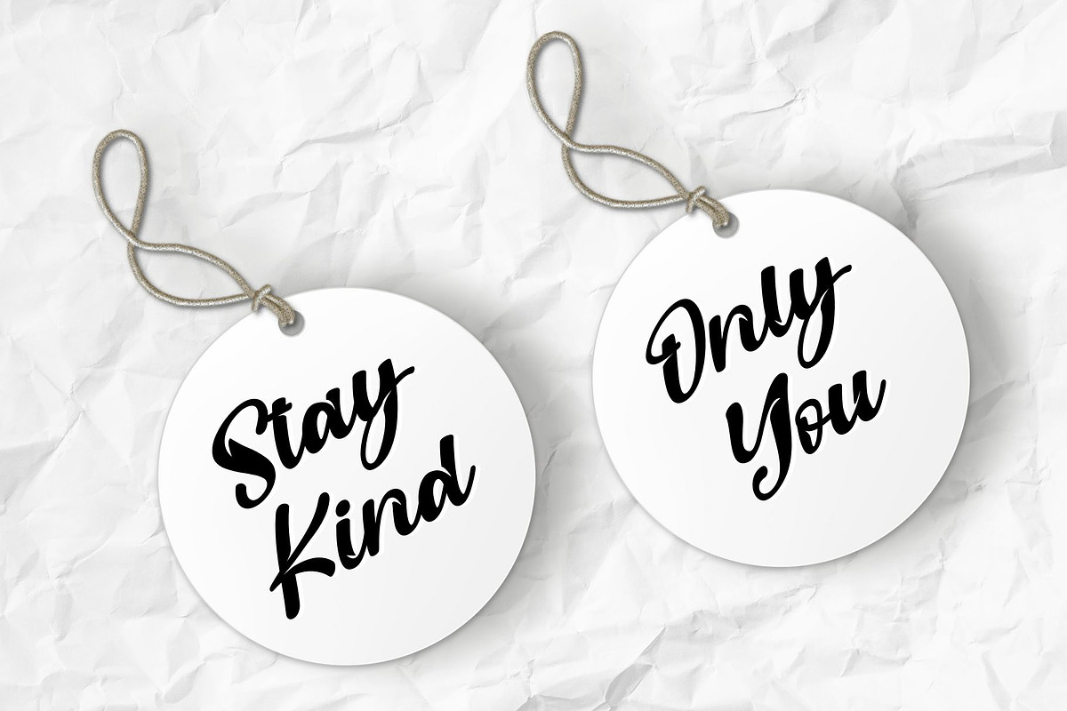 Flower Xmas, a Script Font by Letterafa Studio (Photo 7 of 9)