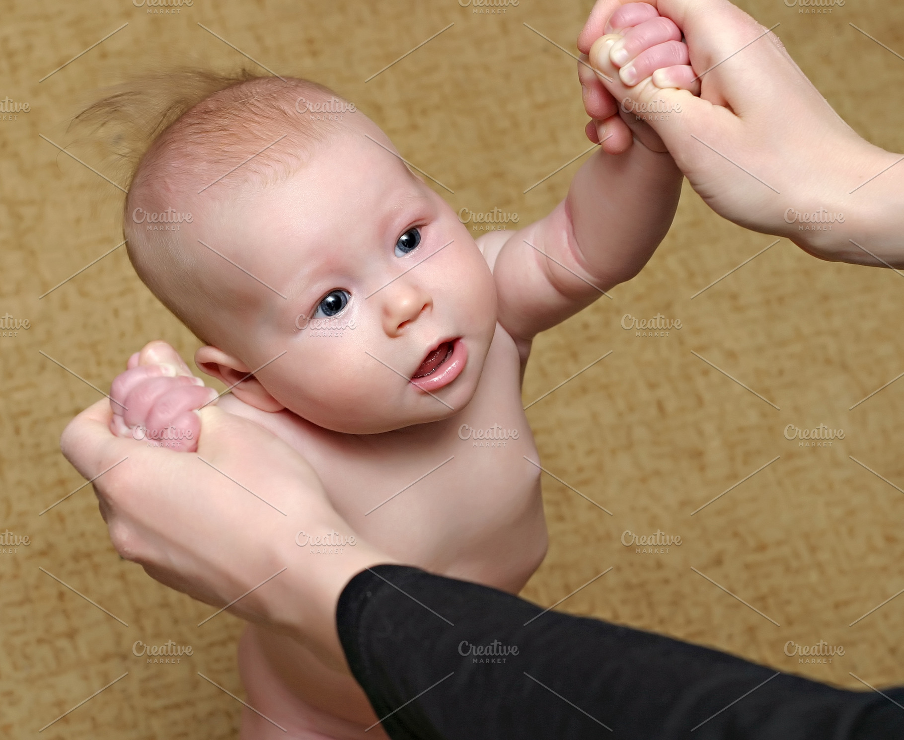 Newborn baby stand, a Photo by saiko3p