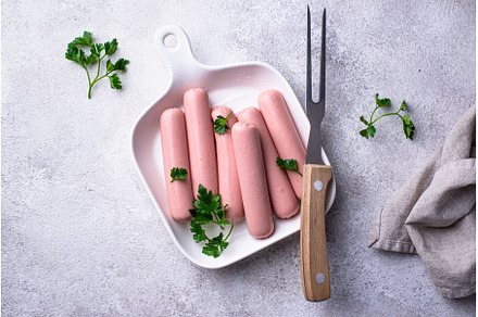 Boiled pork sausages with spices
