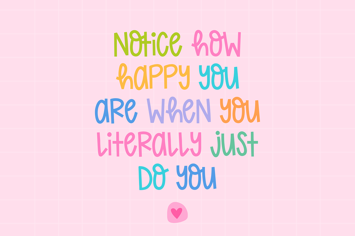 Lucky Charm Font, a Handwritten Font by Design Pixie (Photo 5 of 8)