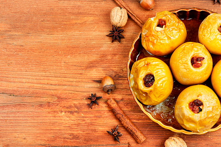 Baked autumn apples with nuts, a Food & Drink Photo by MLunov MLunov