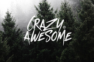 Grooz Zomera Brush Font