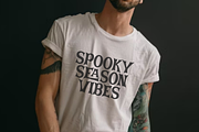 Witchlight Halloween - Display Font, a Handwritten Font by SaktiAvellin (Thumbnail 3 of 8)