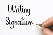 Snowflake, a Handwritten Font by InermediaSTUDIO (Thumbnail 2 of 7)