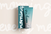 Everything Lovely Script Font, a Script Font by Youandigraphics (Thumbnail 7 of 12)