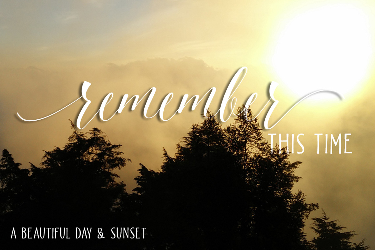 Beautiful Friday (13 Fonts & Extras) preview 6