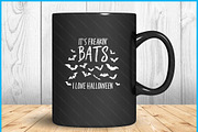 It's Freakin Bats Halloween Quote, a Graphic by Creativeusart (Thumbnail 2 of 4)