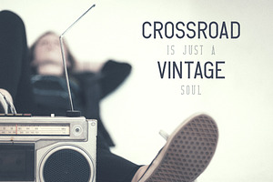 Crossroad -Vintage Typeface 16 Fonts