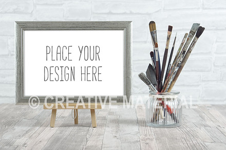 Frame Mockup | Paint Brushes | #17