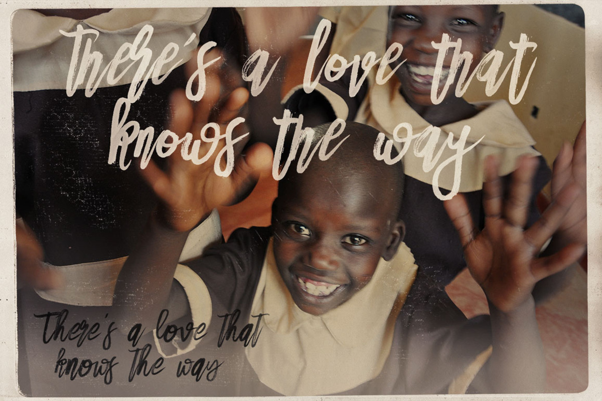 Danica Tribute Brush & SVG Font preview 3