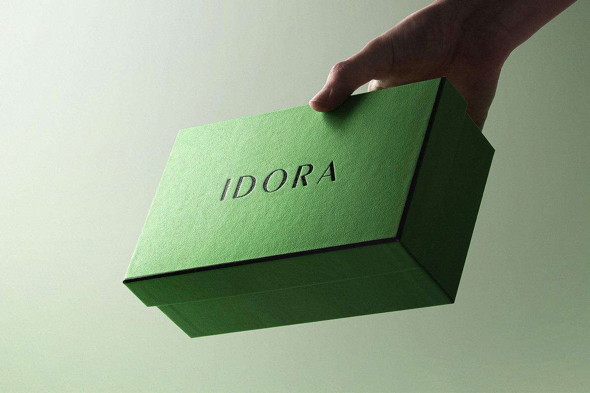 Logo Mockup Luxury Box in Hand, a Product Mockup by Asylab (Photo 3 of 6)