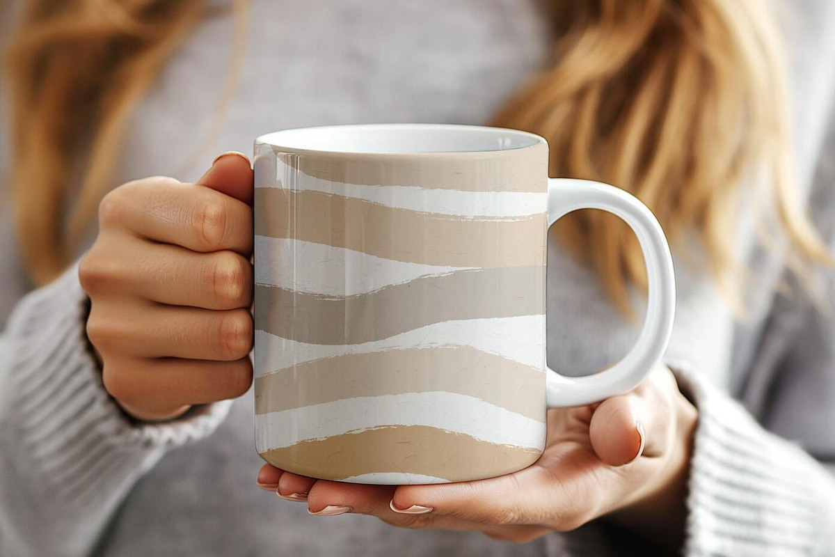 Coffee Mug Mockup Bundle for Canva, a Cups & Container Mockup by NoemieDesigns (Photo 7 of 8)