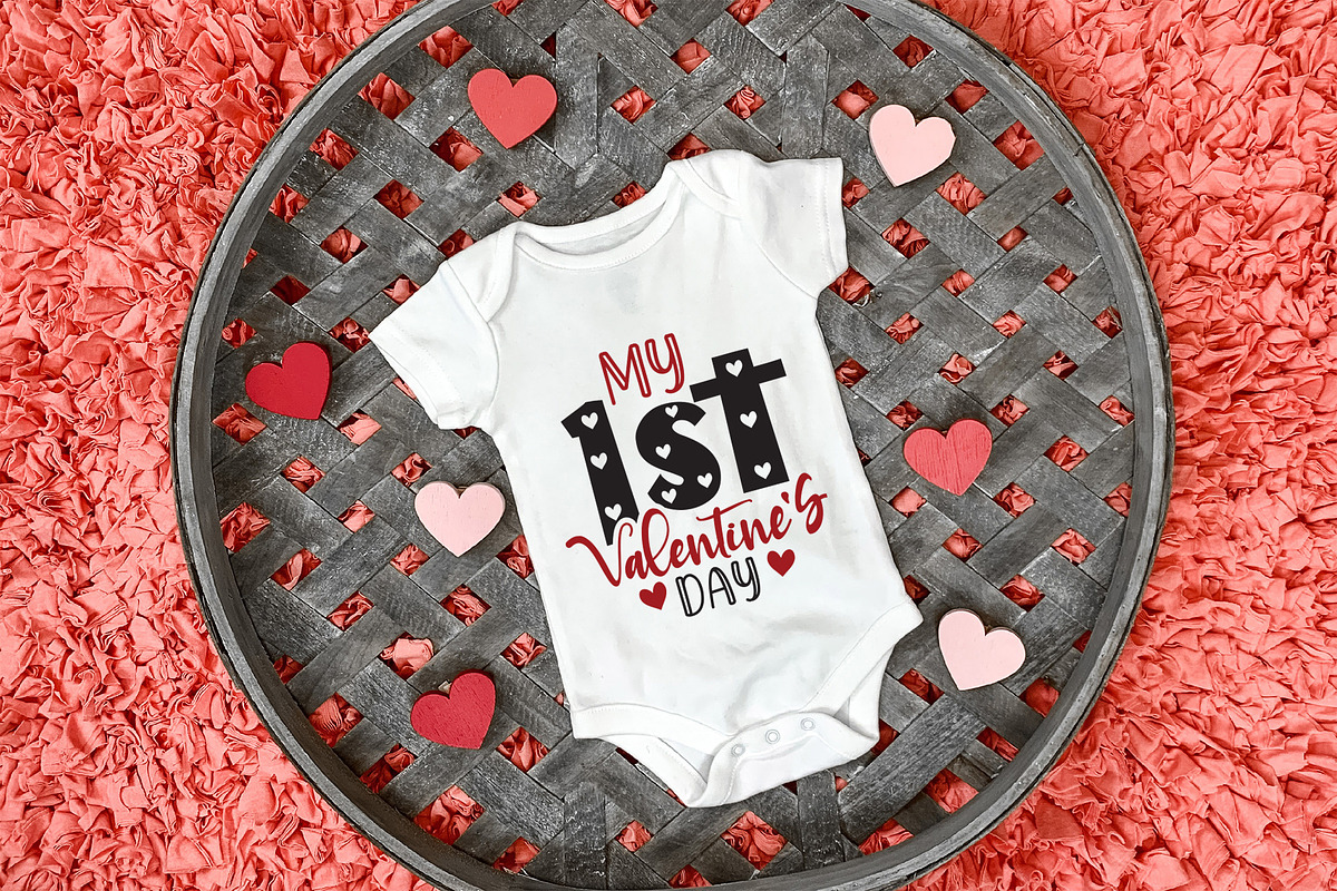Kids Valentine SVG Bundle, a Graphic by CraftlabSVG (Photo 7 of 13)