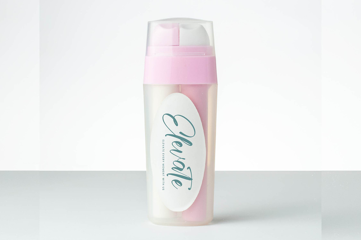 Delicate Cakes Quirky Handwritten, a Script Font by stylishtype.co (Photo 4 of 20)