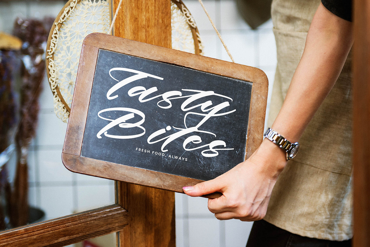 History Kindes Modern Calligraphy, a Script Font by stylishtype.co (Photo 4 of 20)