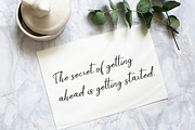 Jhelysta, a Font by Goresan Studio (Thumbnail 9 of 15)