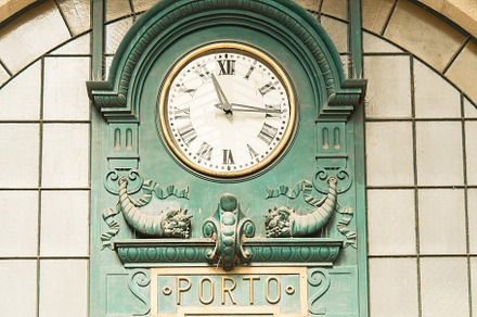 Oporto, an Architecture Photo by Pabkov