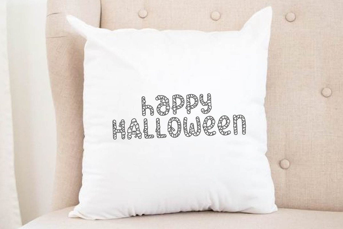 Spooky mummy, a Font by Rashdrawn (Photo 5 of 7)