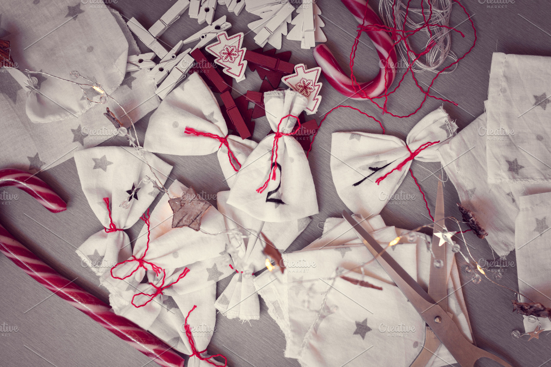 DIY acts of kindness Advent calendar, an Arts & Entertainment Photo by Eni_fly