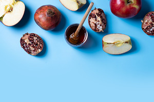 Traditional Rosh Hashanah food, a Food & Drink Photo by etorres69