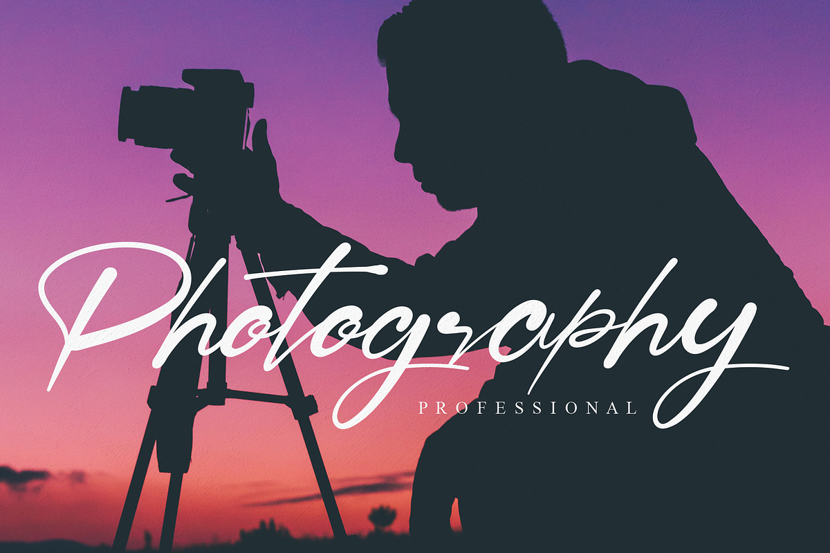 Ragellia Mellinda | handwritten font, a Script Font by Scratchones (Photo 2 of 9)