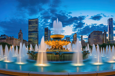 Chicago skyline with fountains at dusk, Illinois, USA. Generativ, an Architecture Photo by AS photostudio