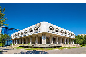 Abandoned building in the centre of Bishkek - Kyrgyzstan, an Architecture Photo by Leonid Andronov