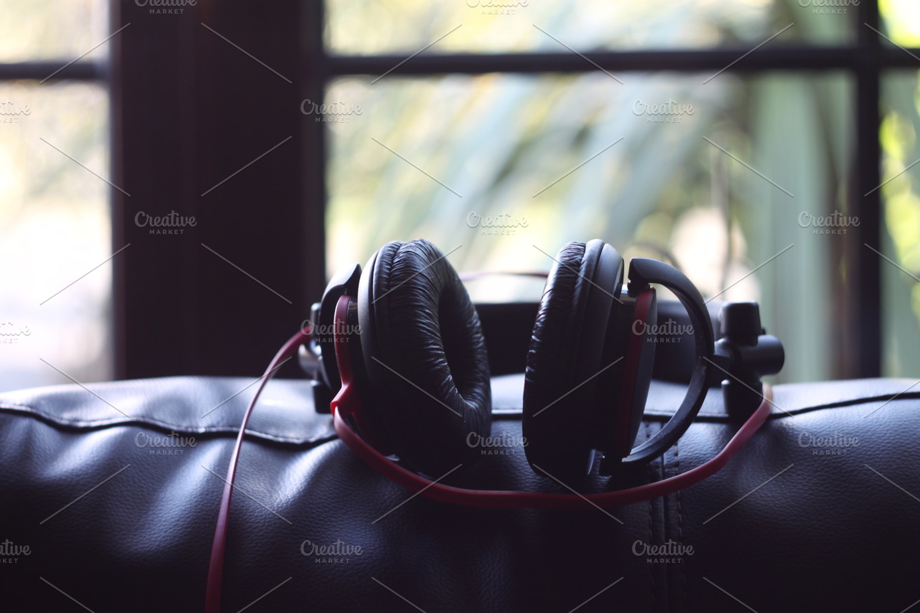 Headphones stock photo containing headphones and earphones, a Technology Photo by Noteless Space