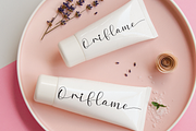 Amellia Bellania | handwritten font, a Script Font by Scratchones (Thumbnail 5 of 10)