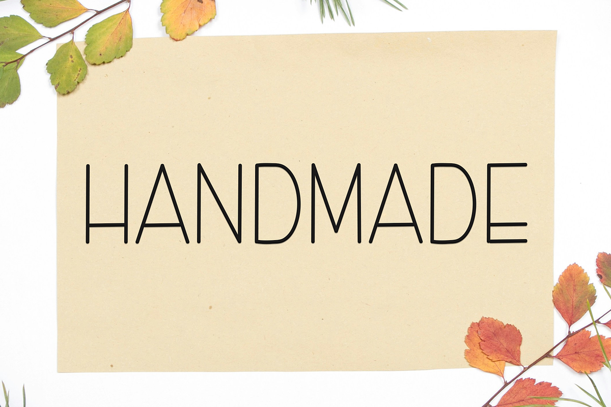 Monday Creative, a Sans Serif Font by InermediaSTUDIO (Photo 6 of 8)