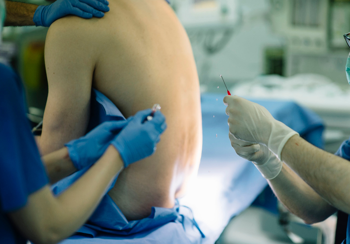 Injection epidural containing epidural, monitor, and screen, a Health ...