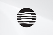 Letter O sun logo design template, a Branding & Logo Template by Amadul11 (Thumbnail 1 of 4)