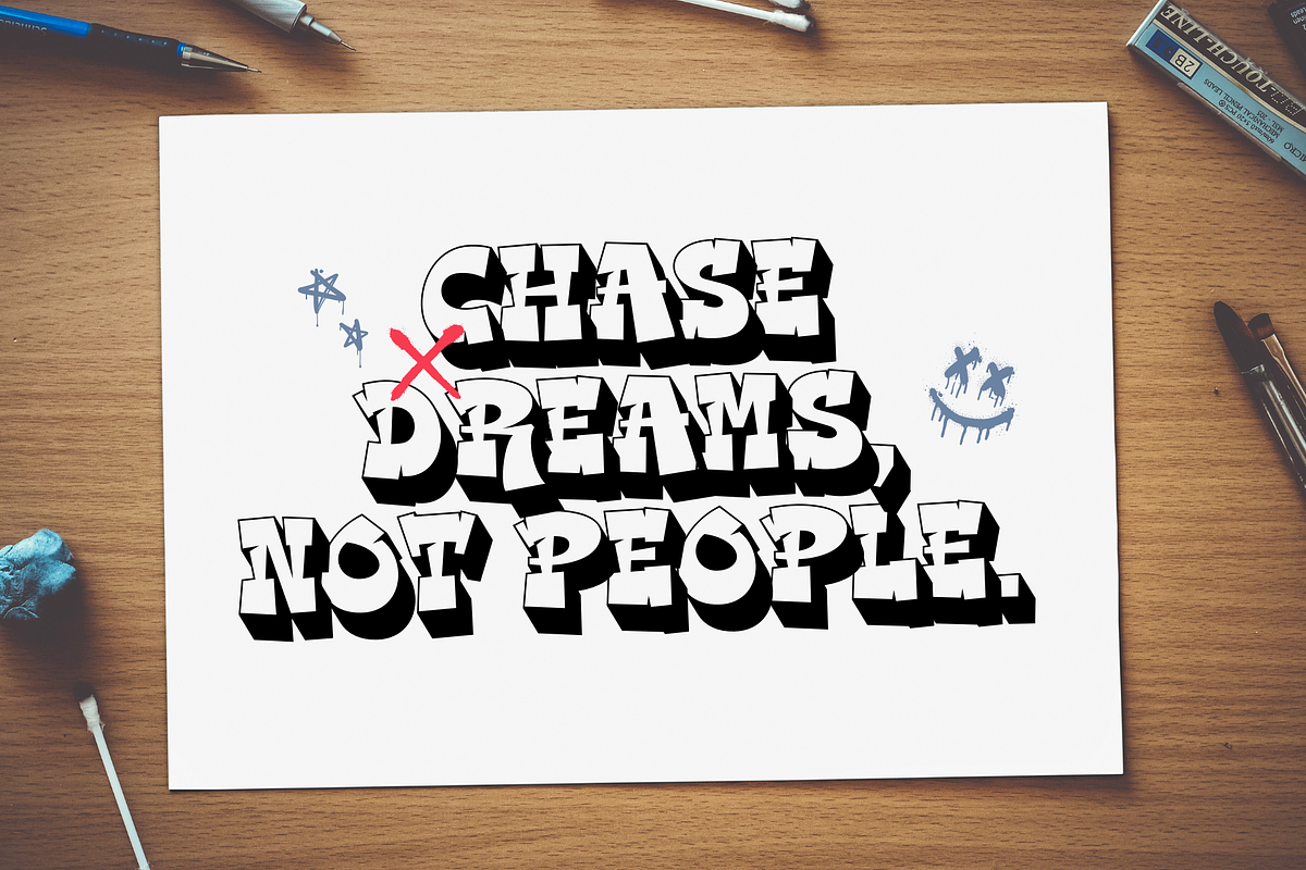 Bold Blast - Urban Graffity Font, a Handwritten Font by Sronstudio (Photo 11 of 16)