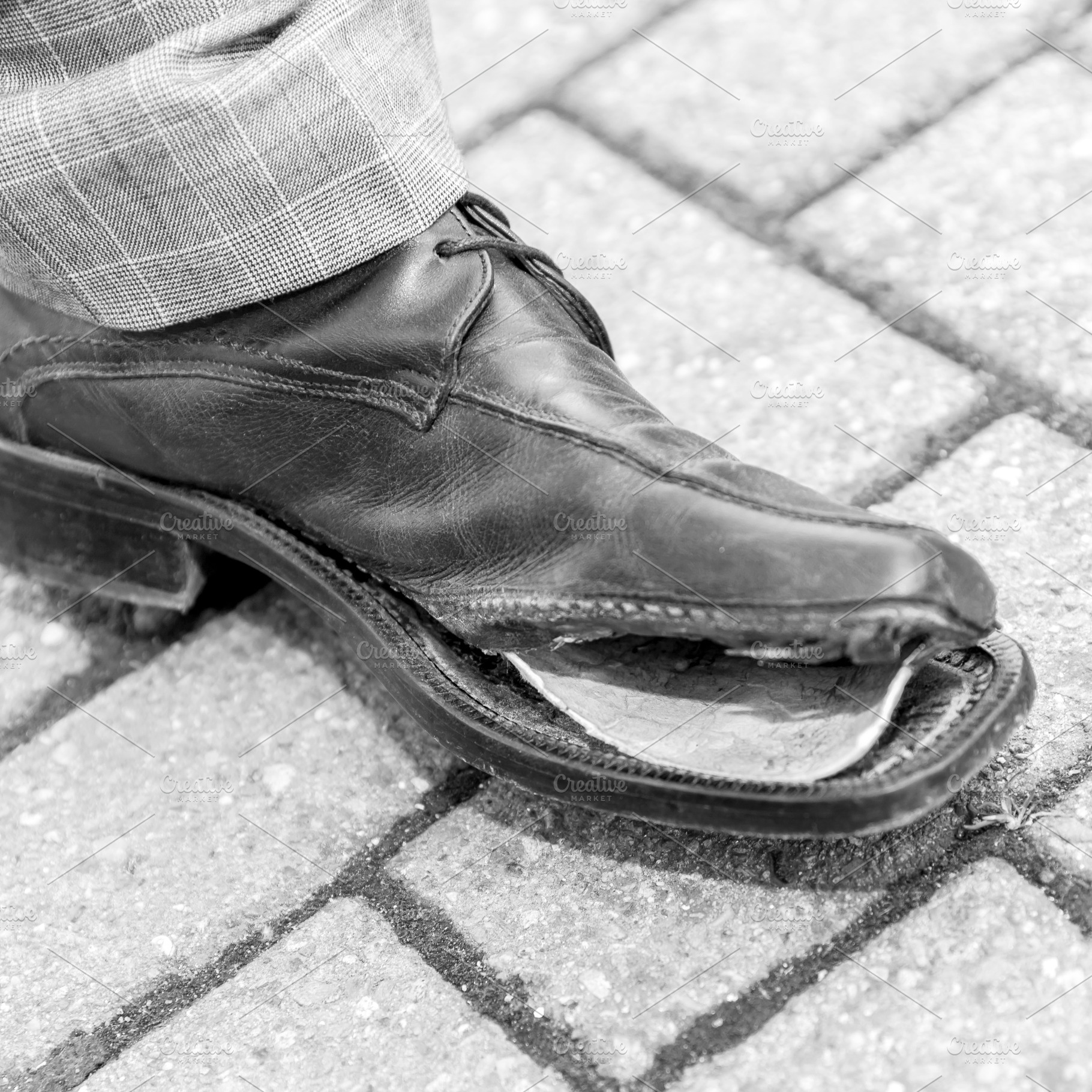 Broken shoe, a Beauty & Fashion Photo by KYNA STUDIO