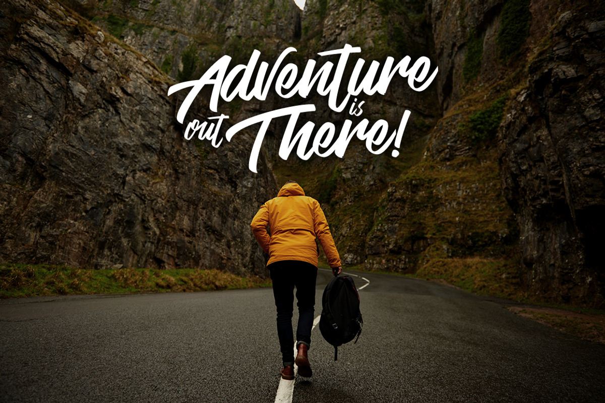 Venetian Handstylish Font, a Script Font by Alif Devan R. (Photo 4 of 5)