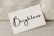 Valendays, a Handwritten Font by InermediaSTUDIO (Thumbnail 2 of 8)