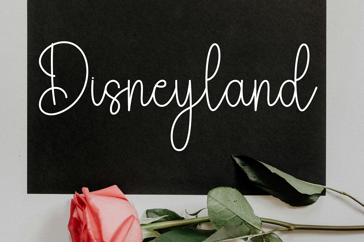Beauty Giaovany, a Handwritten Font by InermediaSTUDIO (Photo 4 of 8)