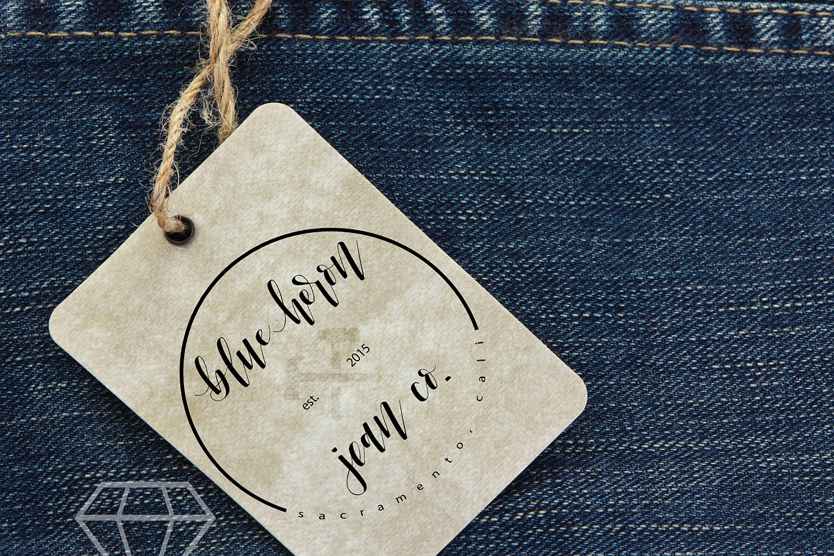 Quintessence Font preview 7