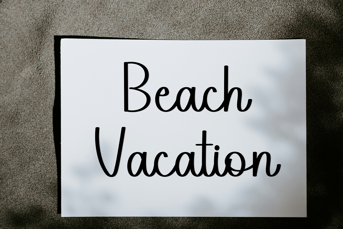 Digital Signature, a Handwritten Font by FreshTypeINK (Photo 7 of 8)
