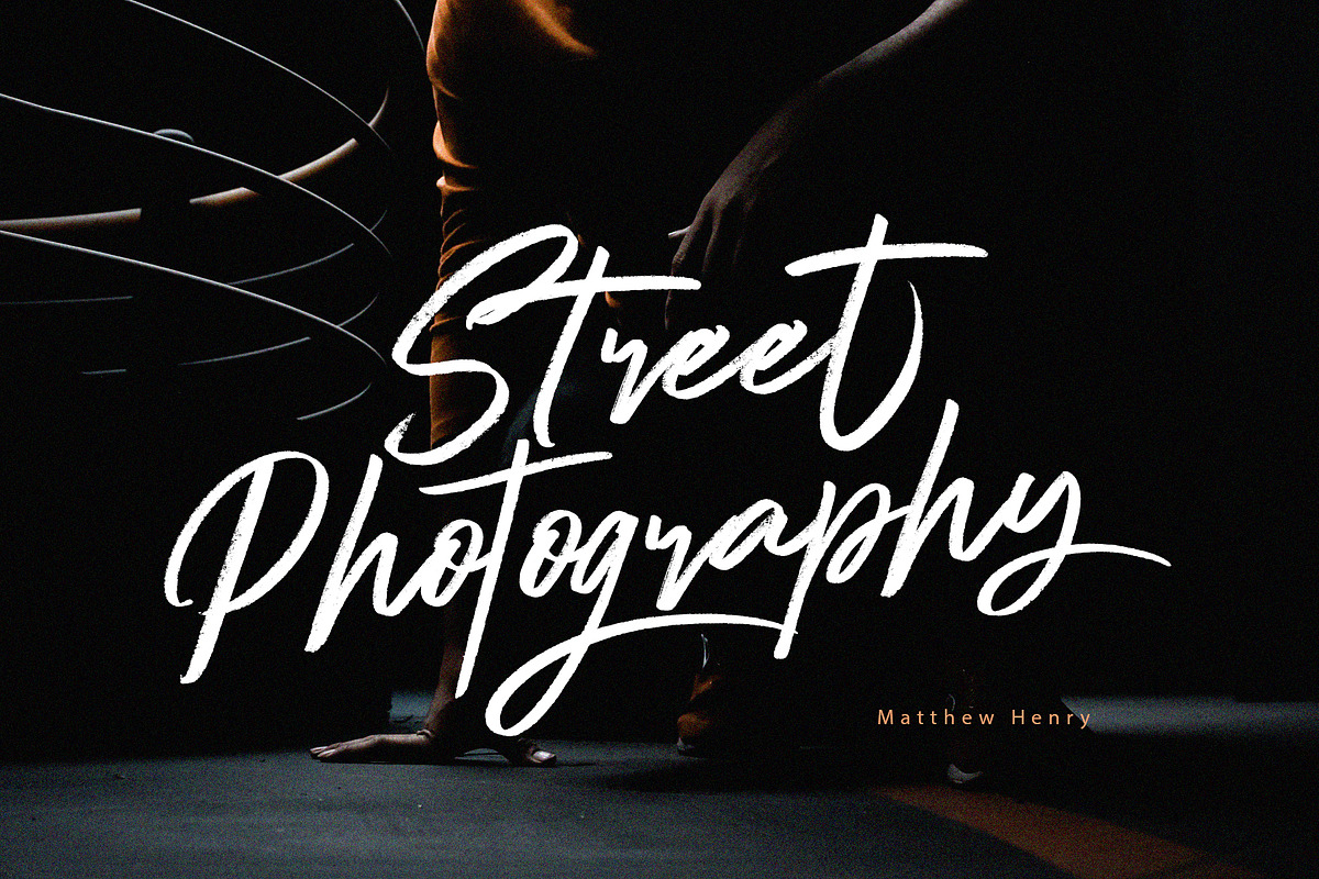 Qindom, a Script Font by Realtype (Photo 9 of 12)