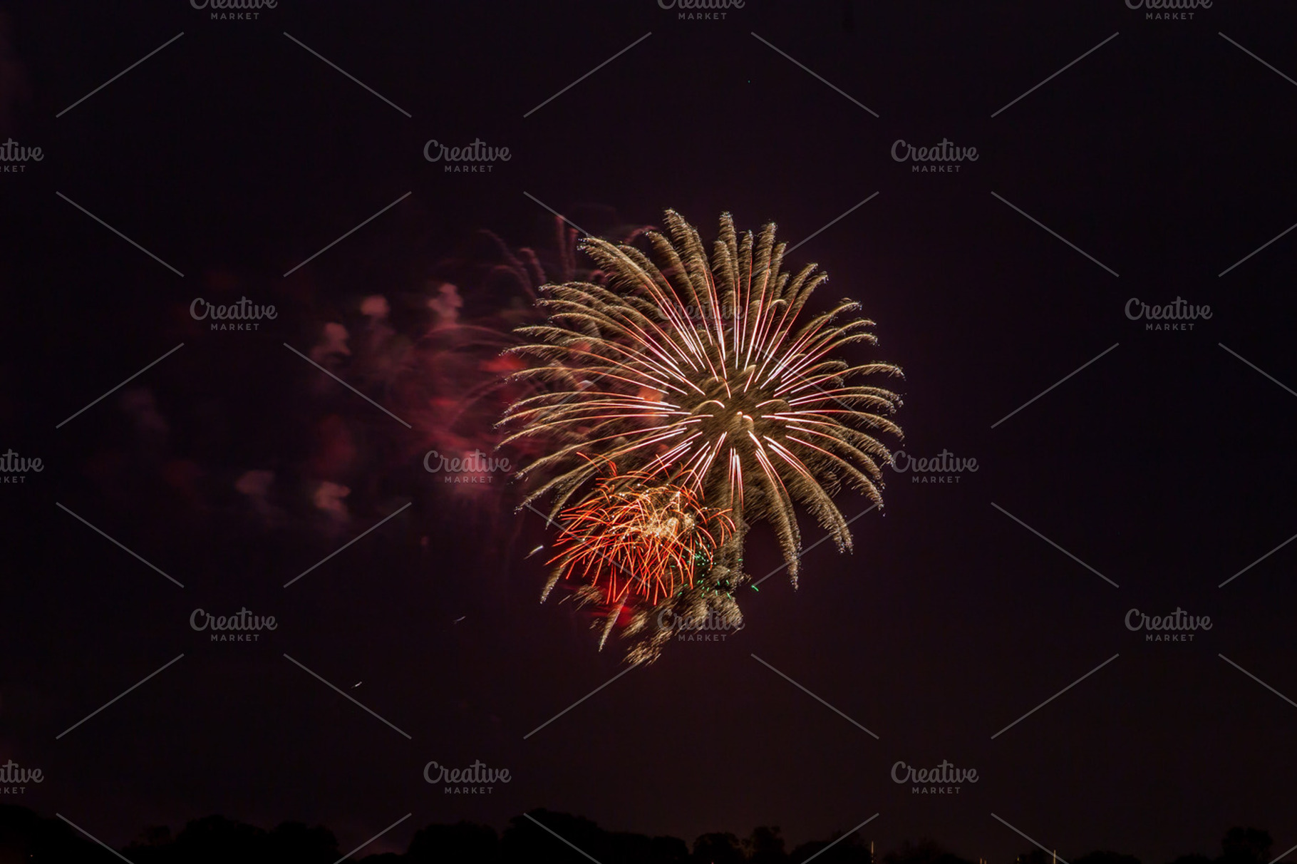 Colorfull fireworks, an Abstract Photo by 1miromiro