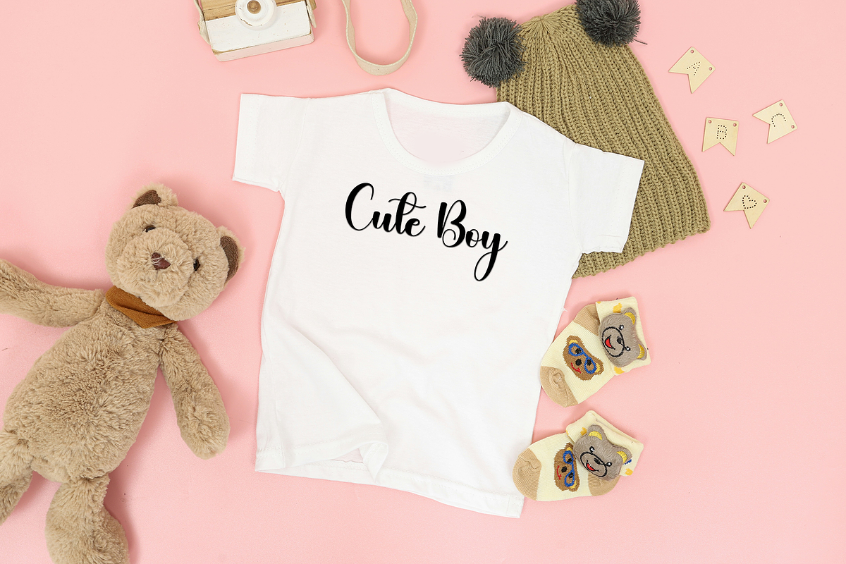 Cute Thick, a Handwritten Font by FreshTypeINK (Photo 7 of 8)
