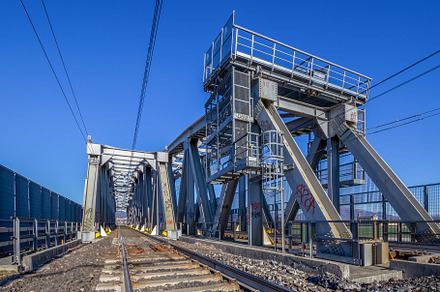 Railroad bridge, an Architecture Photo by KYNA STUDIO