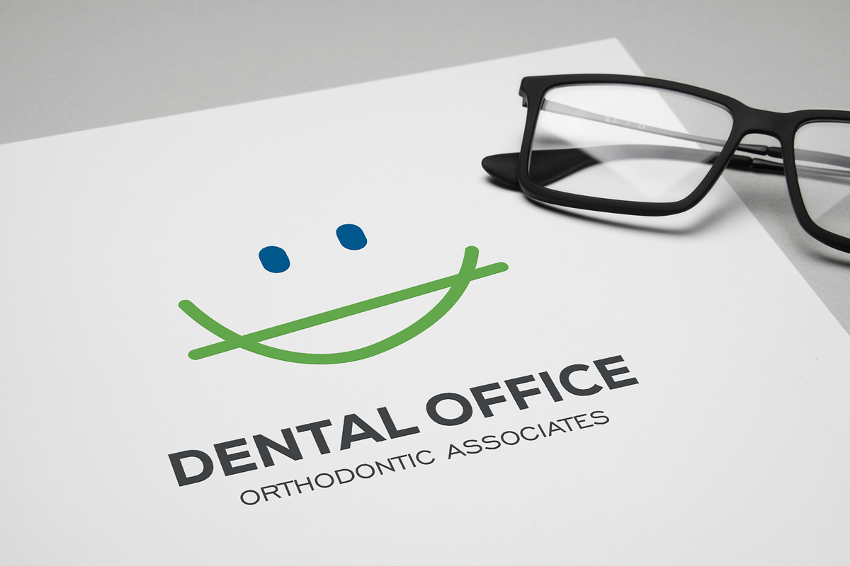 20 Dental Care & Dentist Logo Vector, a Branding & Logo Template by Nikolozgraphic (Photo 11 of 27)