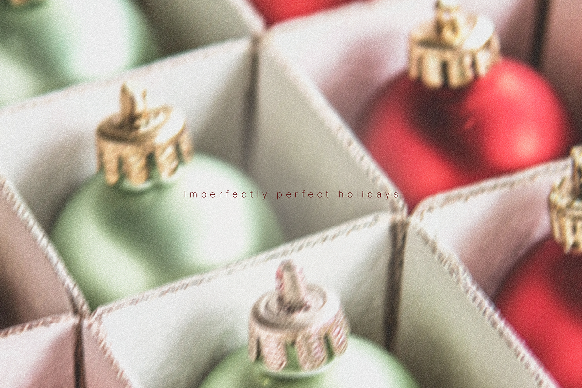 The Christmas Mess, a Background Graphic by kondratya (Photo 7 of 14)